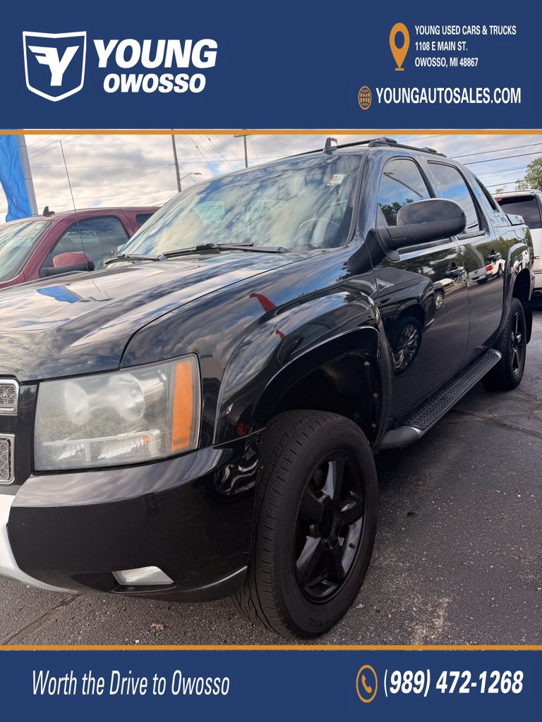 Used 2011 Chevrolet Avalanche LT AWD/4WD image 9