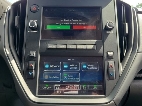 Used 2025 Subaru Crosstrek 2.0i image 17