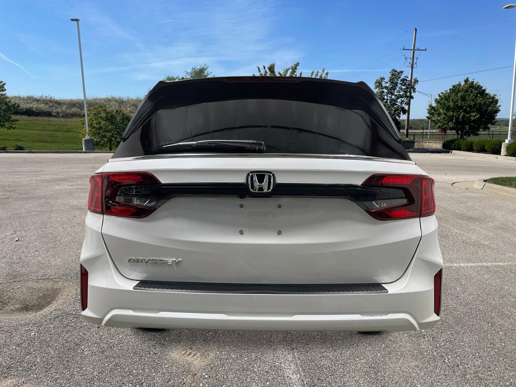 New 2027 Honda Odyssey EX-L image 5