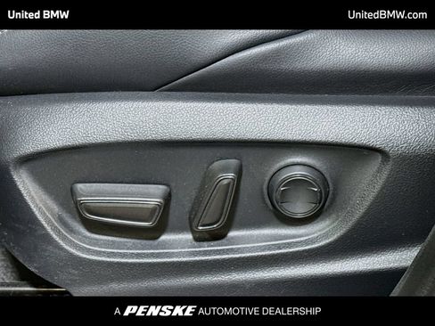 Used 2024 Toyota Corolla Cross AWD Hybrid w/ Convenience Package image 11