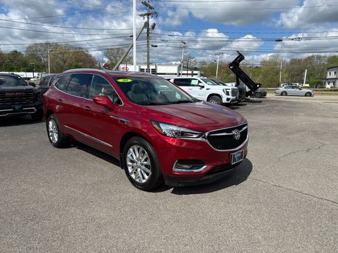 Used 2020 Buick Enclave Premium w/ Sun and Sites Package AWD/4WD image 7