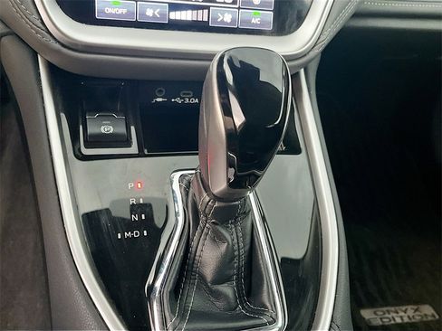 Used 2024 Subaru Outback Onyx Edition image 16