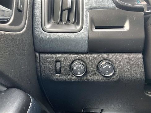 Used 2015 Chevrolet Colorado Z71 AWD/4WD image 33