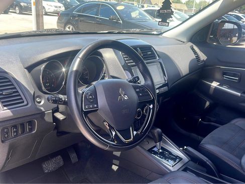 Used 2019 Mitsubishi Outlander Sport GT image 9