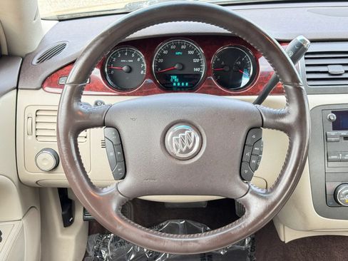 Used 2008 Buick Lucerne CXL w/ Chrome Appearance Package FWD image 4