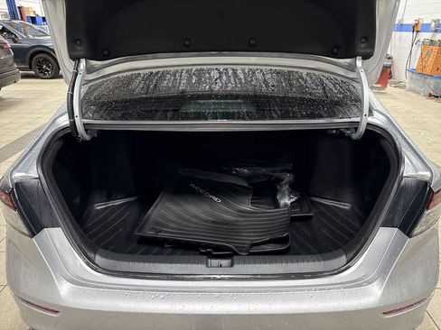 Used 2024 Honda Accord LX image 11