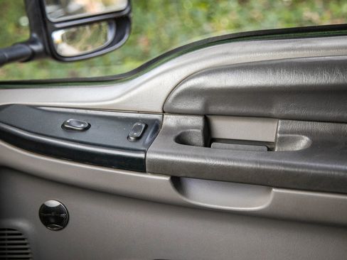 Used 1999 Ford F250 4x4 Crew Cab Super Duty image 30