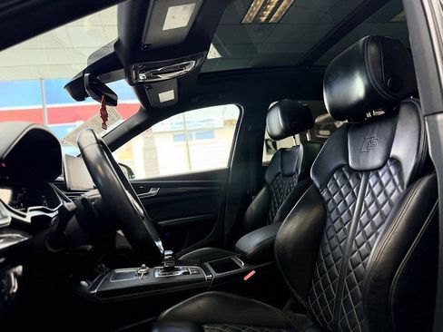 Used 2018 Audi SQ5 Prestige w/ Prestige Package AWD/4WD image 5