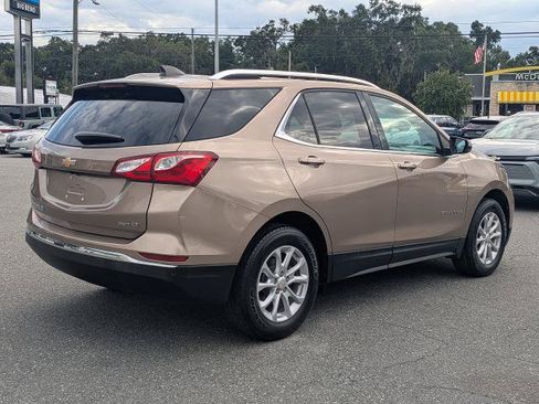 Used 2018 Chevrolet Equinox LT w/ LPO, Floor Liner Package AWD/4WD image 4