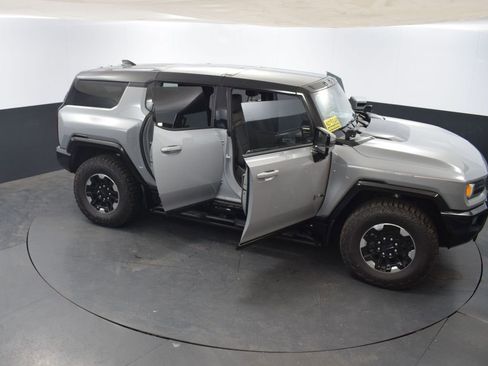 New 2024 GMC Hummer EV 2X w/ Extreme Off-Road Package image 56