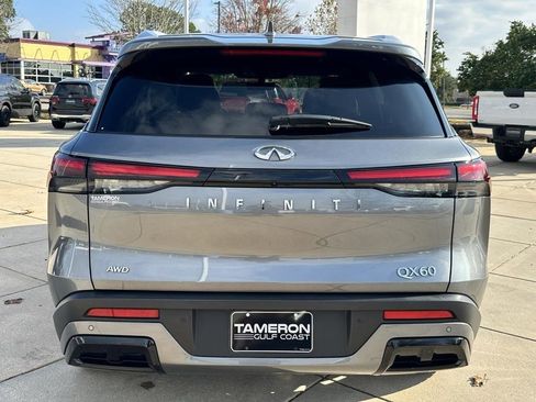 Used 2023 INFINITI QX60 Luxe image 3