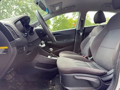 Used 2016 Kia Rio LX w/ Power Package FWD image 2