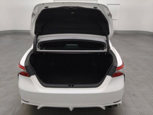 Used 2019 Toyota Camry SE image 29