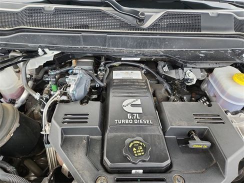 Used 2024 RAM 2500 Laramie w/ Protection Group image 29