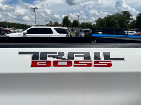 New 2026 Chevrolet Silverado 1500 LT Trail Boss w/ Convenience Package II AWD/4WD image 11