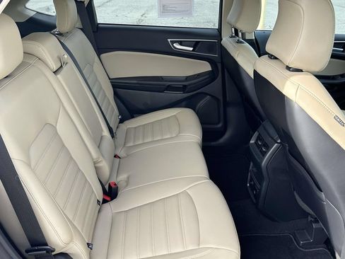 Used 2024 Ford Edge SEL w/ Convenience Package AWD/4WD image 10