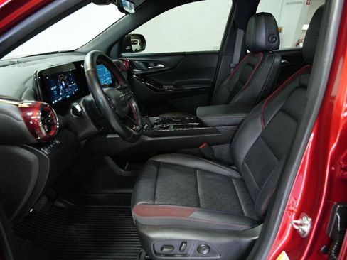 Used 2025 Chevrolet Equinox RS w/ Safety and Technology Package AWD/4WD image 39