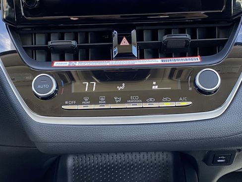 Certified 2025 Toyota Corolla LE image 14