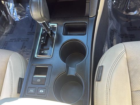 Used 2019 Subaru Outback 2.5i Limited w/ Popular Package #2 image 20