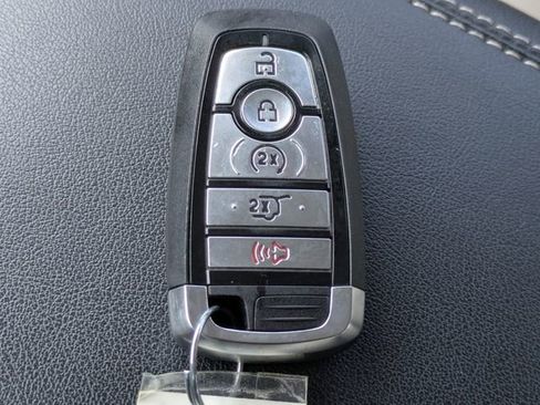 Used 2024 Ford Edge Titanium w/ Titanium Elite Package image 30