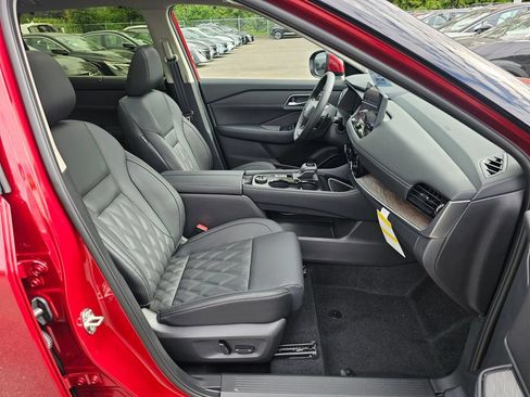 New 2026 Nissan Rogue Platinum w/ Platinum Premium Package AWD/4WD image 28