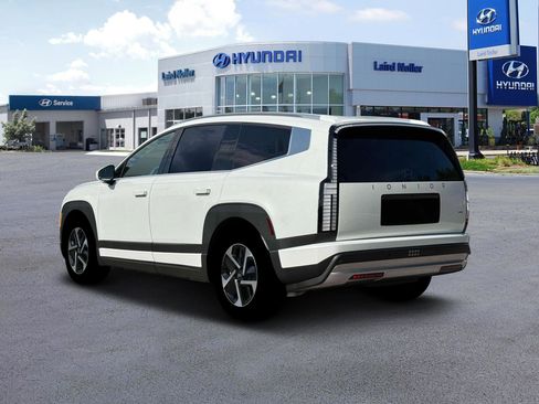 New 2026 Hyundai Ioniq 9 SE image 5