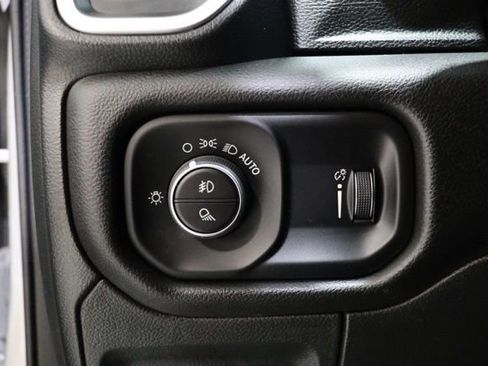 Used 2023 RAM 1500 Big Horn AWD/4WD image 21