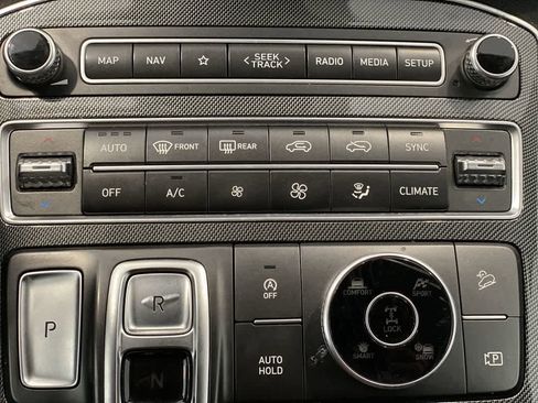 Used 2023 Hyundai Santa Fe SEL image 15