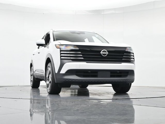Used 2025 Nissan Kicks SV w/ SV Premium Package FWD image 36