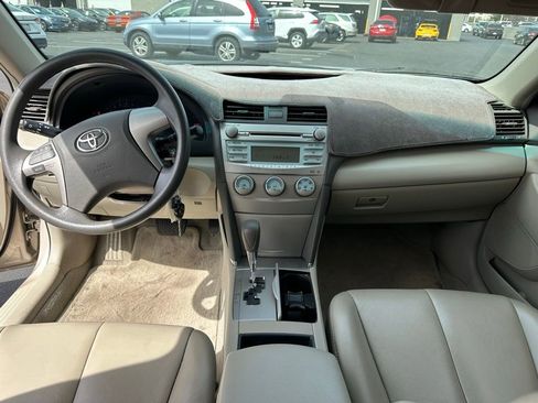 Used 2009 Toyota Camry LE image 8