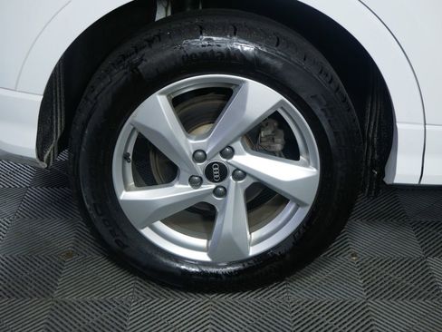 Used 2022 Audi Q3 2.0T Premium w/ Convenience Package image 9