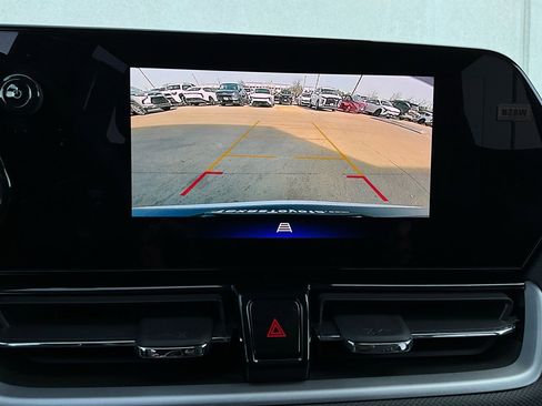 Used 2025 Chevrolet TrailBlazer LT image 29