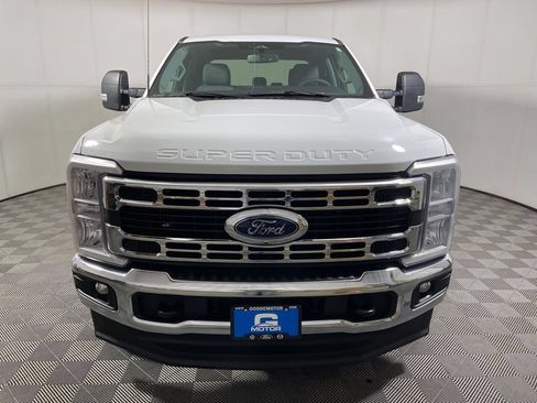 Used 2023 Ford F250 XLT w/ 360-Degree Camera Package AWD/4WD image 3