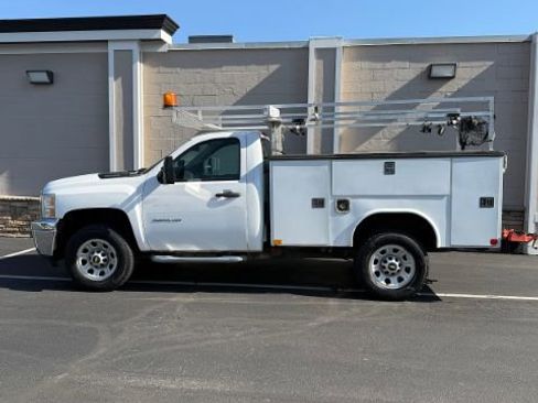 Used 2012 Chevrolet Silverado 3500 W/T image 3