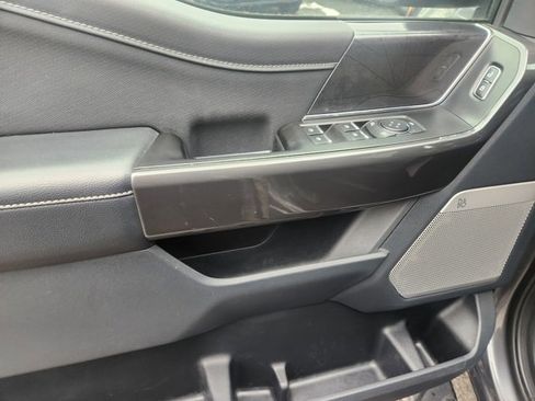 Used 2022 Ford F150 XLT w/ Equipment Group 302A High image 18