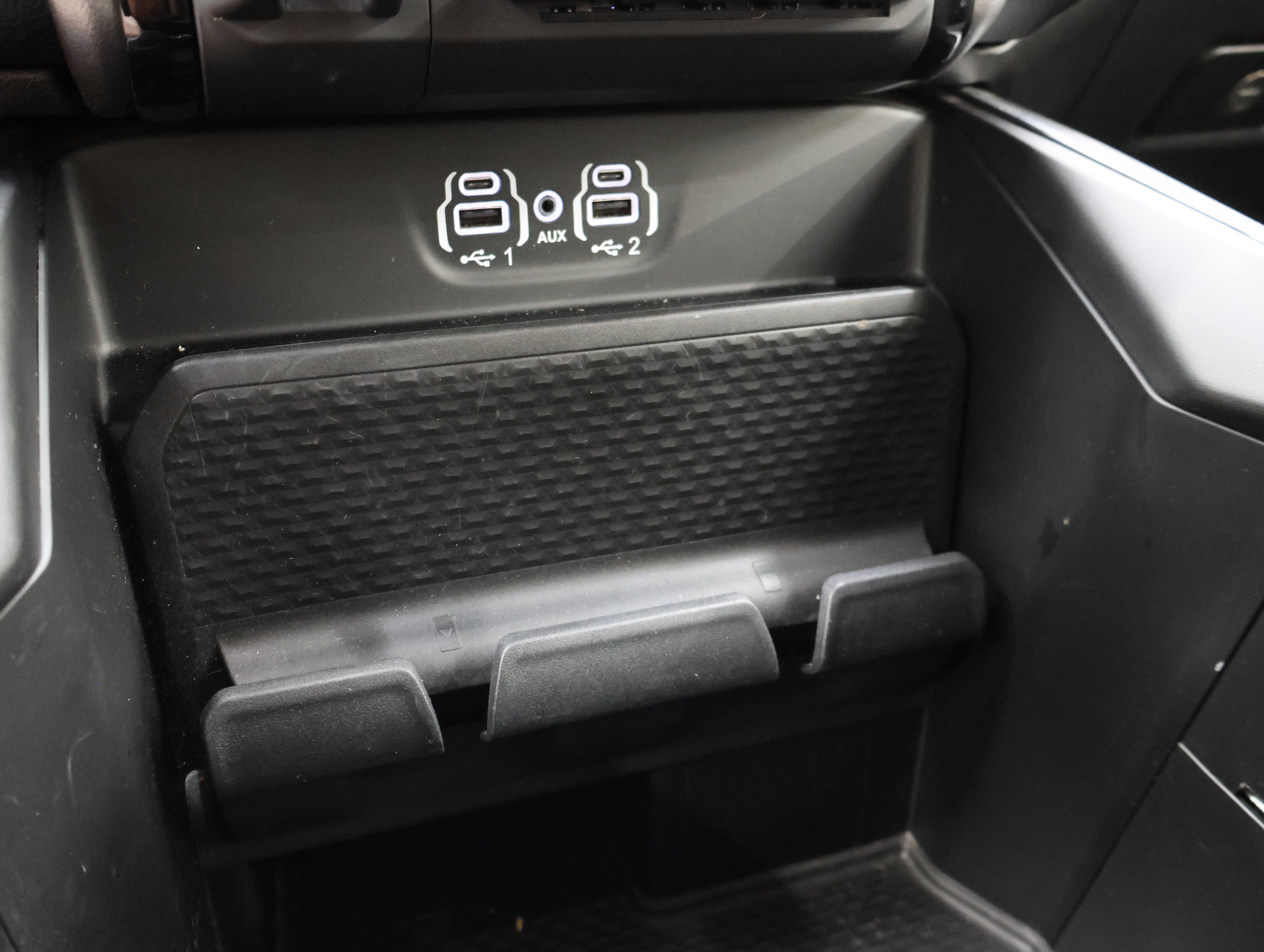 Used 2024 RAM 2500 Big Horn w/ Night Edition AWD/4WD image 44