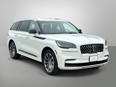 Used 2023 Lincoln Aviator Grand Touring w/ Elements Package Plus AWD/4WD image 25