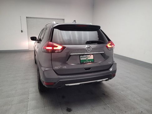 Used 2019 Nissan Rogue SV FWD image 6