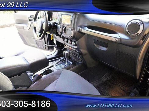 Used 2017 Jeep Wrangler Sport AWD/4WD image 21