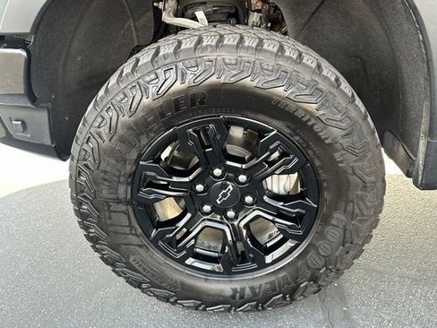 Certified 2026 Chevrolet Silverado 1500 ZR2 w/ Dark Appearance Package AWD/4WD image 33