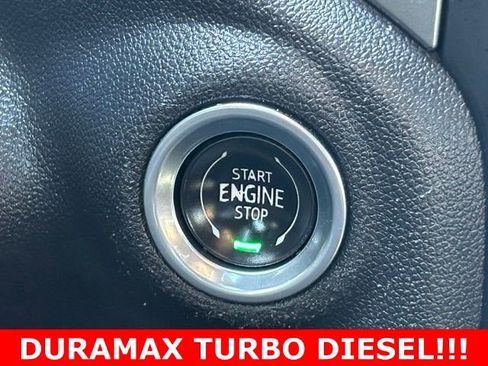 Used 2021 Chevrolet Silverado 1500 LT image 24