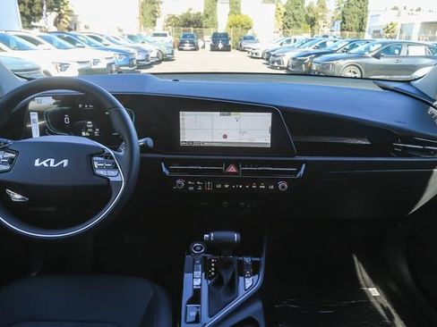 New 2026 Kia Niro EX image 5