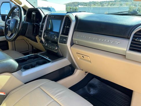 Used 2021 Ford F250 Lariat w/ Lariat Ultimate Package image 23