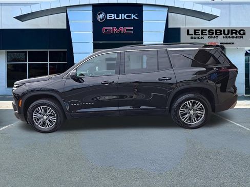 Used 2025 Chevrolet Traverse LT w/ Driver Confidence Package FWD image 4
