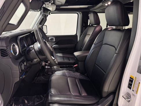 Used 2024 Jeep Wrangler High Altitude image 10