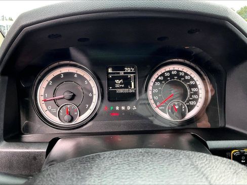 Used 2018 RAM 1500 Express w/ Black Ram 1500 Express Group AWD/4WD image 14