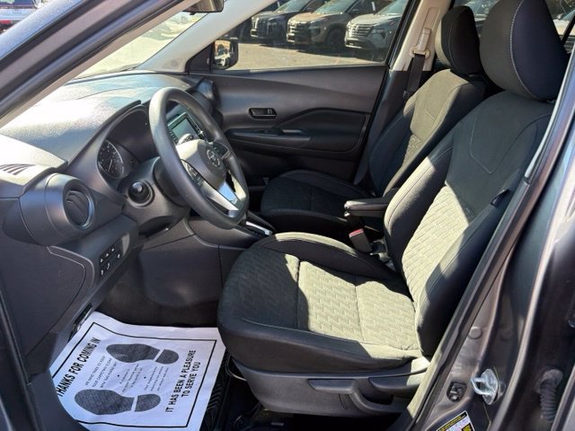 Used 2021 Nissan Kicks S FWD image 11