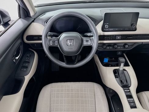 Certified 2024 Honda HR-V LX image 17