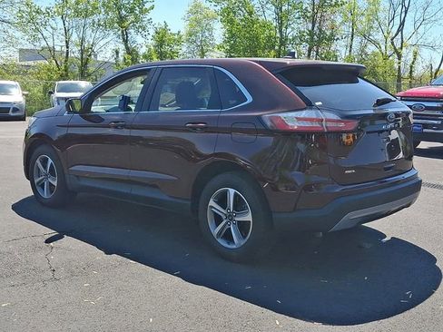 Certified 2024 Ford Edge SEL w/ Convenience Package AWD/4WD image 9