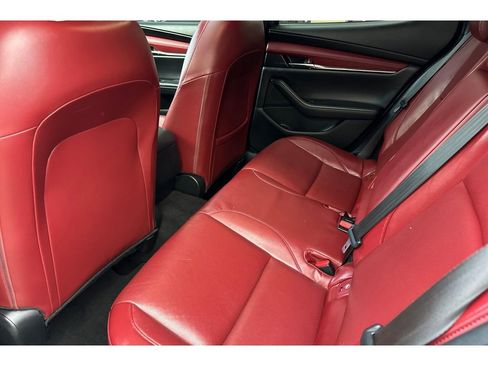 Used 2021 MAZDA MAZDA3 Hatchback w/Premium Plus Pkg image 13